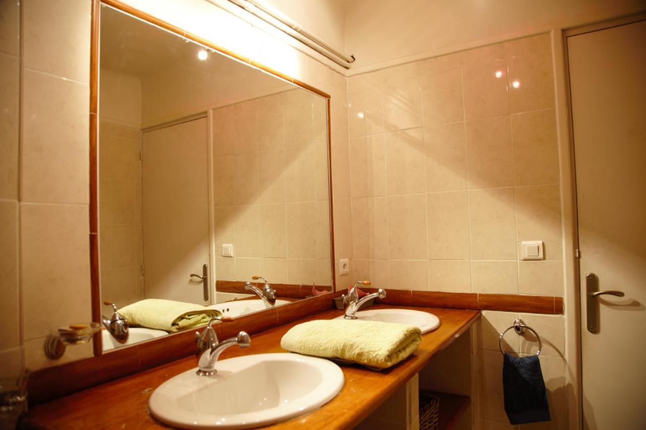 Laincel - Clim - Balcon Apartment Arles Bagian luar foto